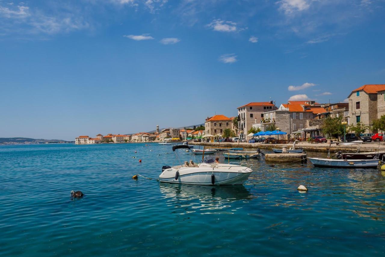 Seafront Apartments Karlo Kastela Ngoại thất bức ảnh