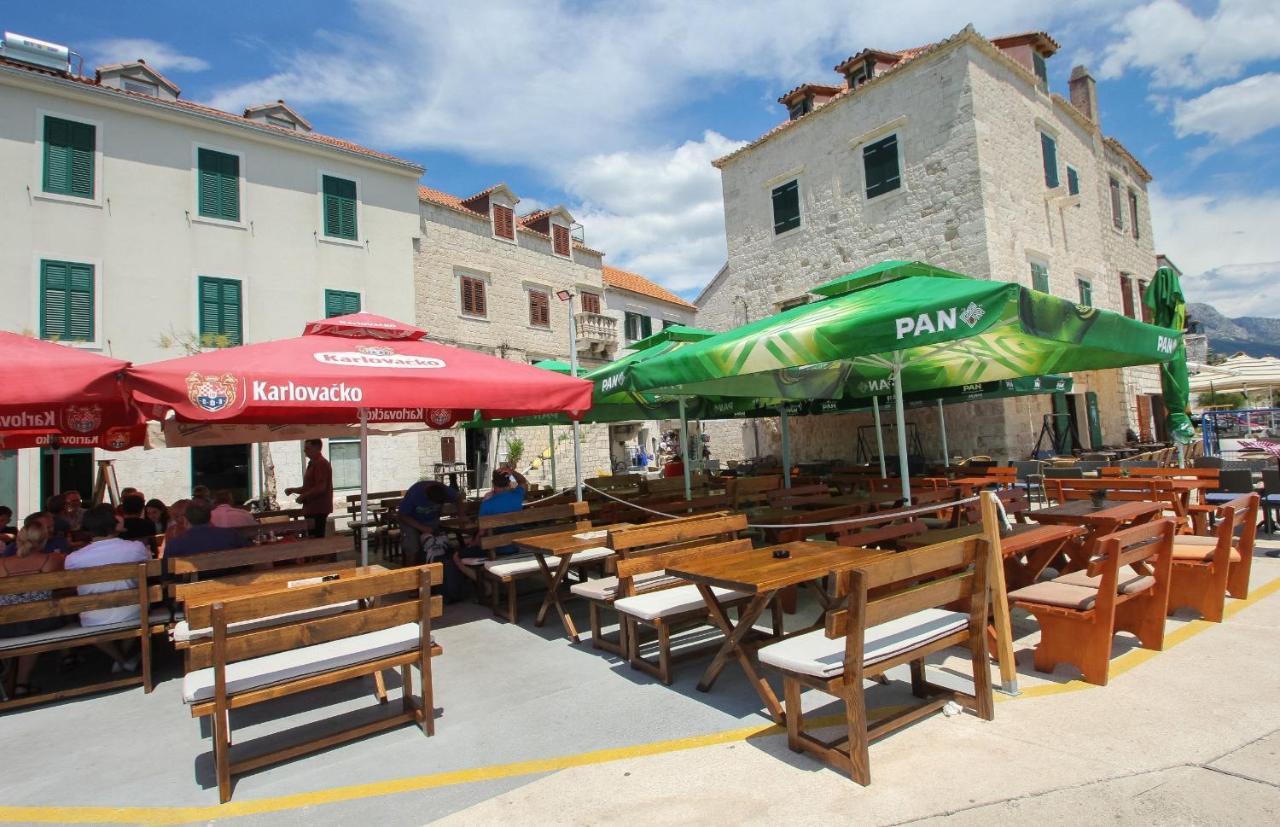 Seafront Apartments Karlo Kastela Ngoại thất bức ảnh