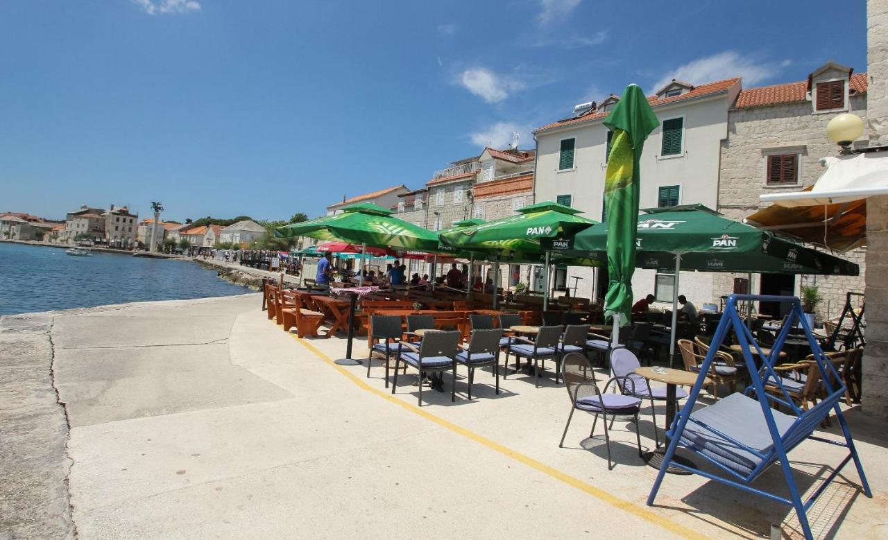 Seafront Apartments Karlo Kastela Ngoại thất bức ảnh