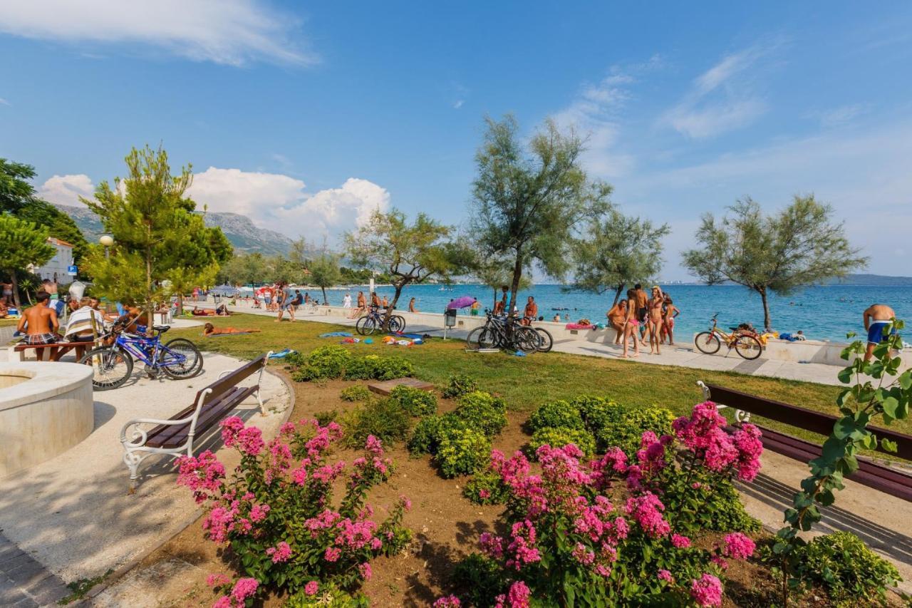 Seafront Apartments Karlo Kastela Ngoại thất bức ảnh