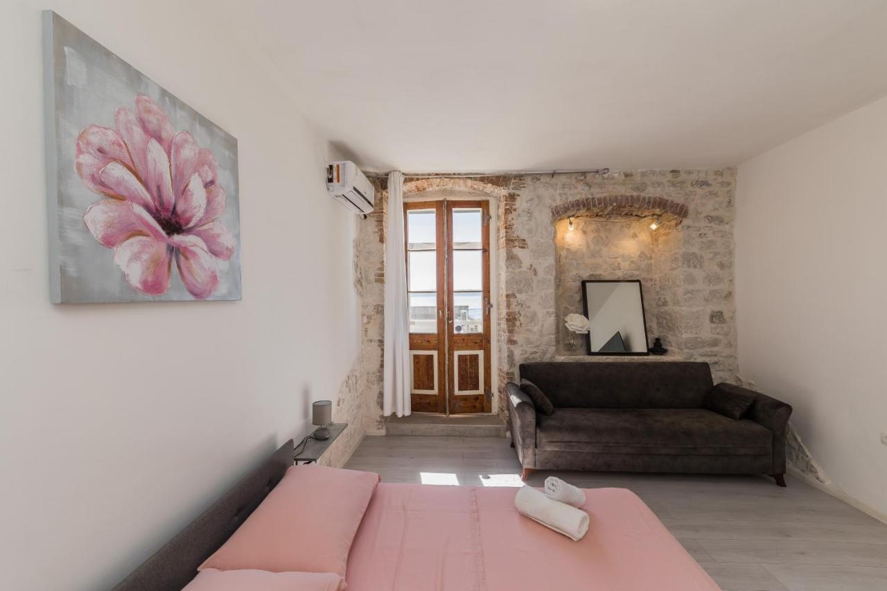 Seafront Apartments Karlo Kastela Ngoại thất bức ảnh