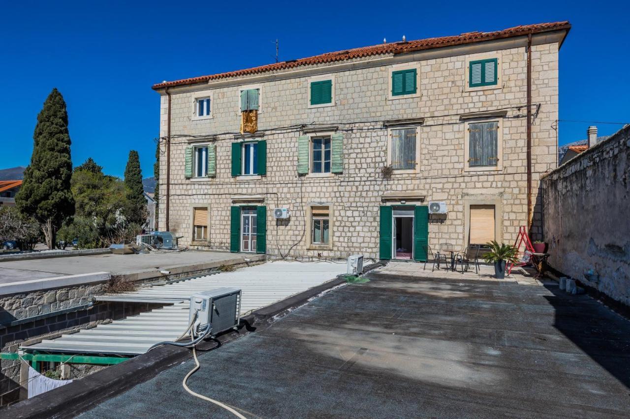 Seafront Apartments Karlo Kastela Ngoại thất bức ảnh