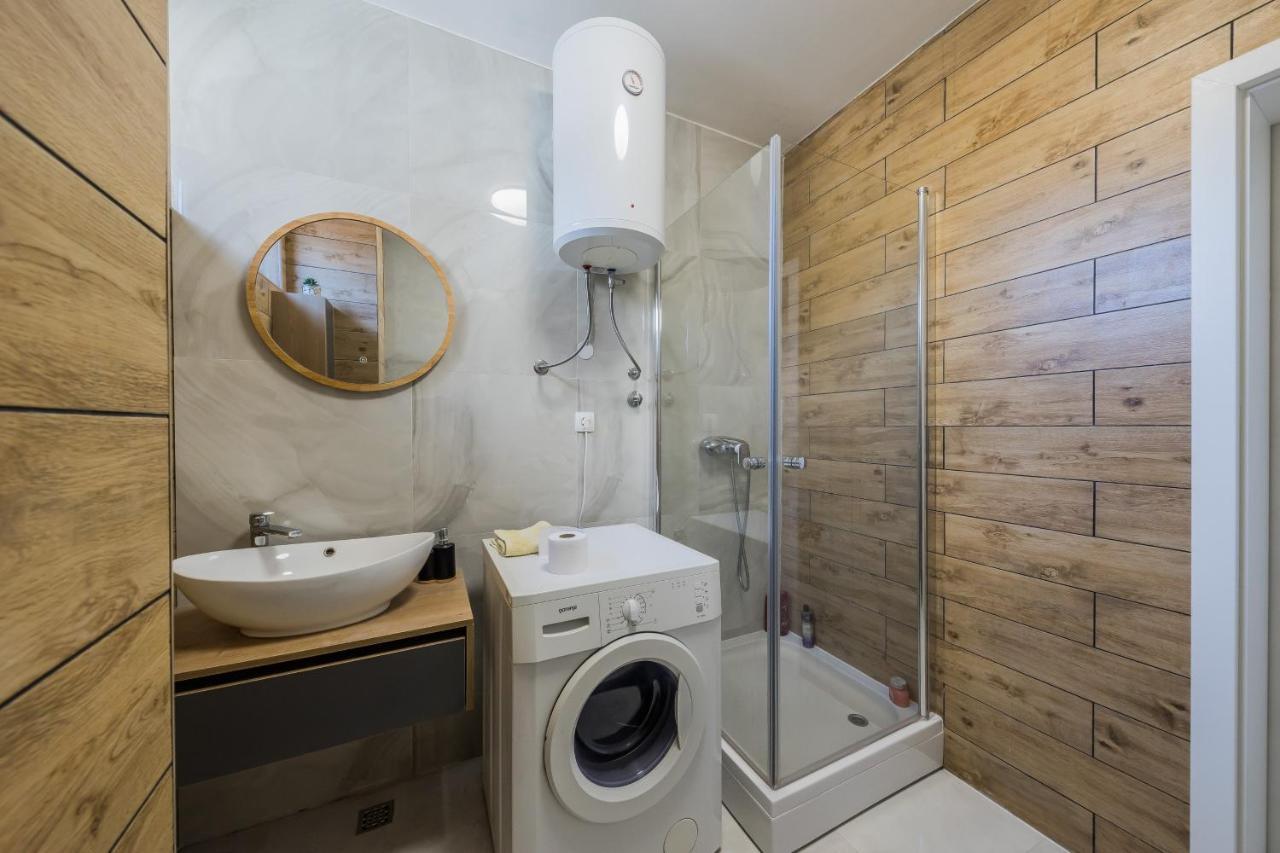 Seafront Apartments Karlo Kastela Ngoại thất bức ảnh