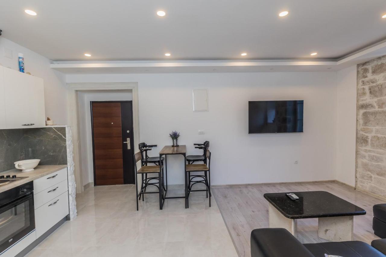 Seafront Apartments Karlo Kastela Ngoại thất bức ảnh
